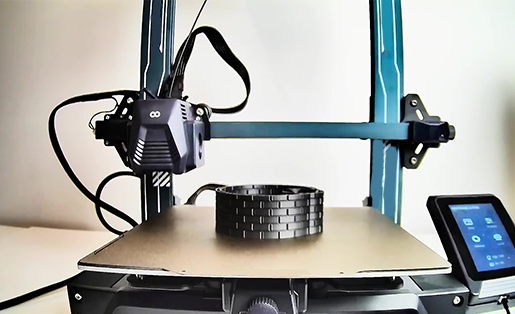 3d printing machine producing plastic part